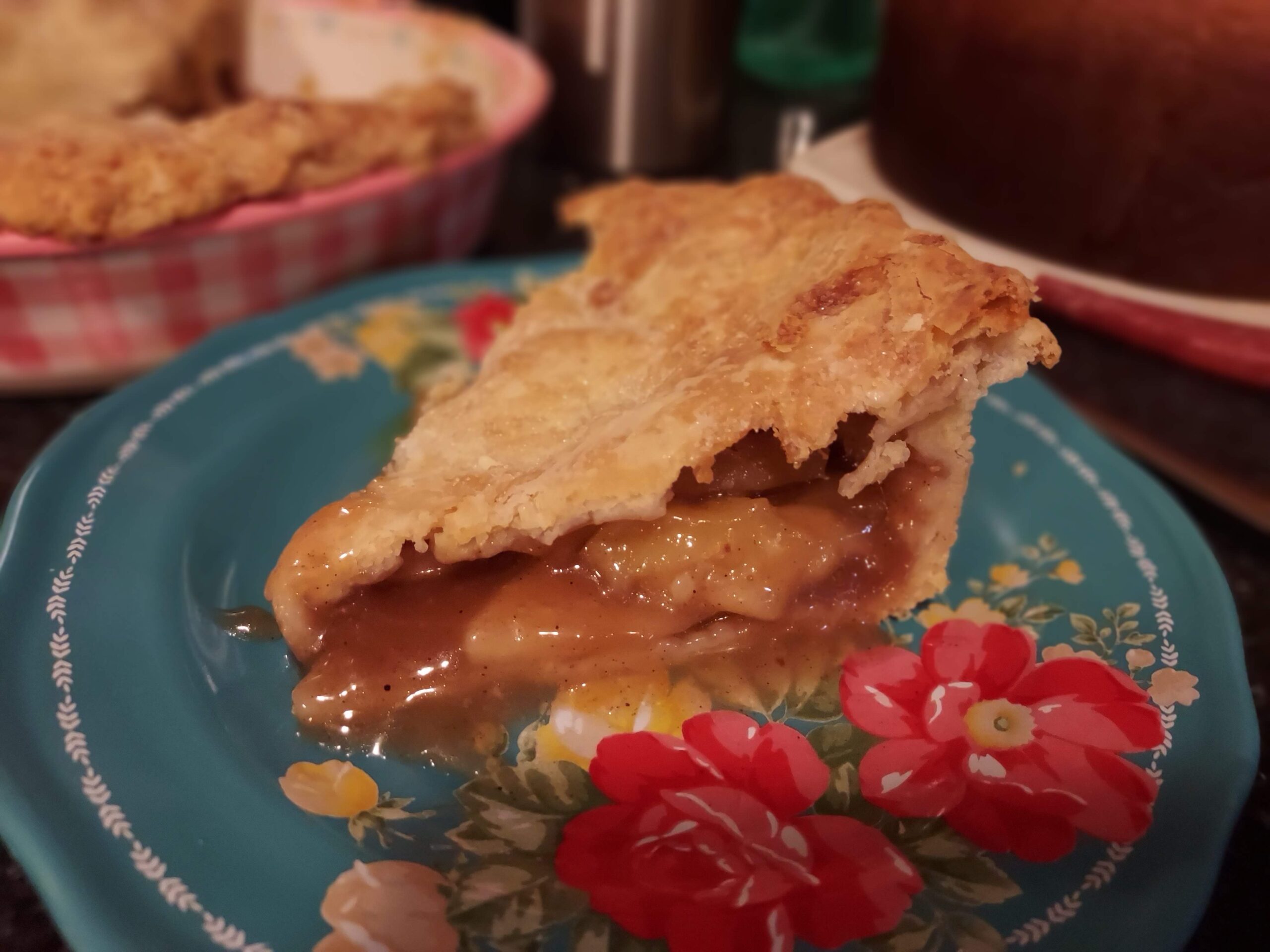 Caramel Apple Pie – a Gooey, Sweet Take on a Classic